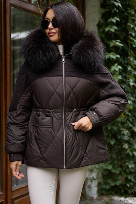 Короткий пуховик 2025-2026 с капюшоном