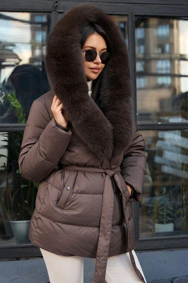 Модный женский пуховик приталенный