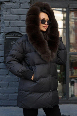 Зимний пуховик Vivilona с песцом